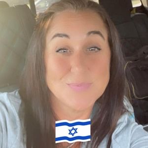 Meet your Posher, Candice